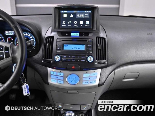 Hyundai AVANTE 2010 — photo 14