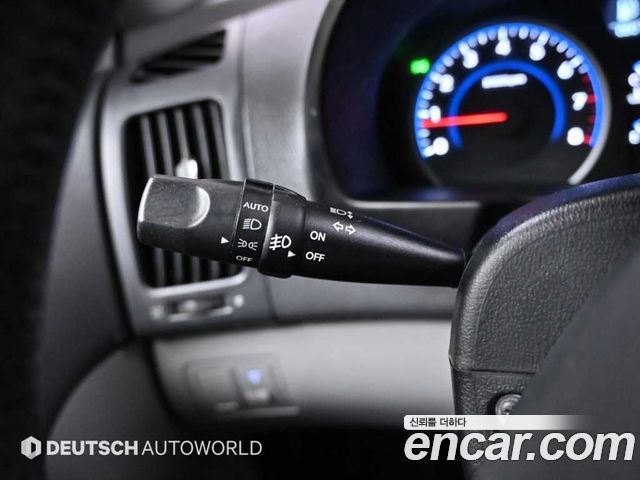 Hyundai AVANTE 2010 — photo 18