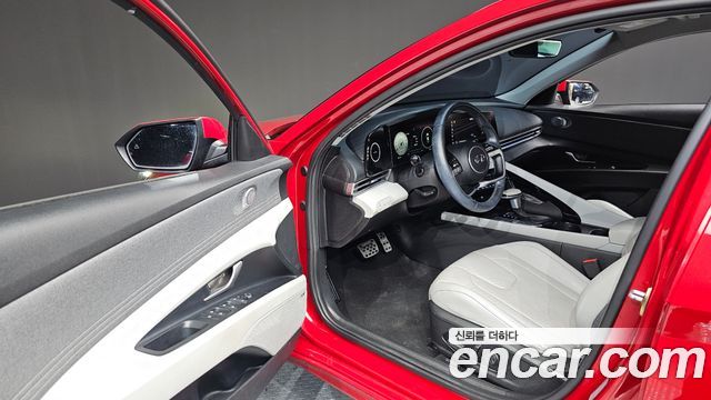 Hyundai AVANTE 2021 — photo 13
