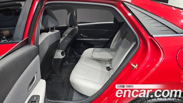 Hyundai AVANTE 2021 — photo 18