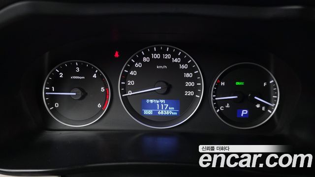 Hyundai Starex 2019 — photo 8