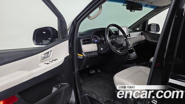 Hyundai Starex 2019 — photo 10