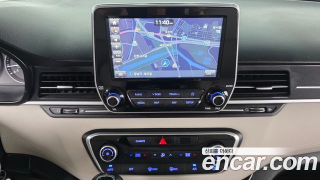 Hyundai Starex 2019 — photo 14