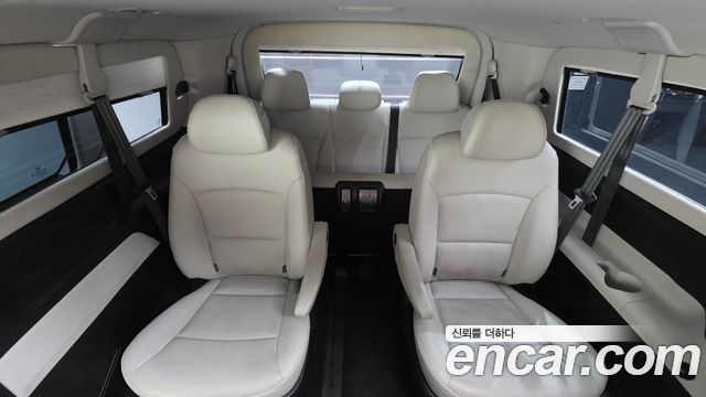 Hyundai Starex 2019 — photo 18