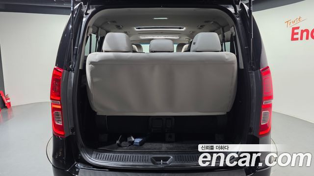 Hyundai Starex 2019 — photo 20