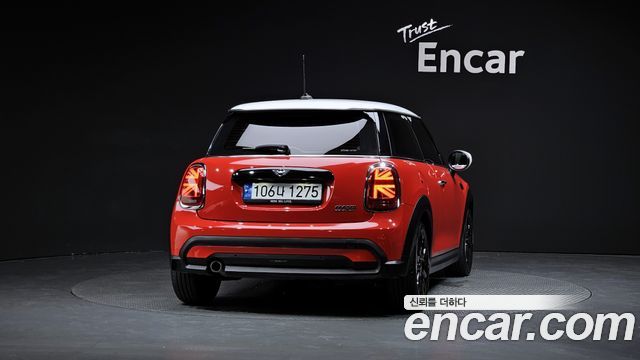 Mini Cooper 2024 — photo 4