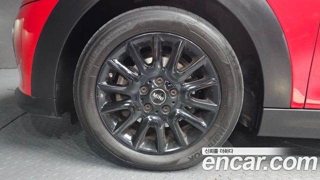 Mini Cooper 2024 — photo 5