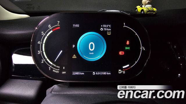 Mini Cooper 2024 — photo 8