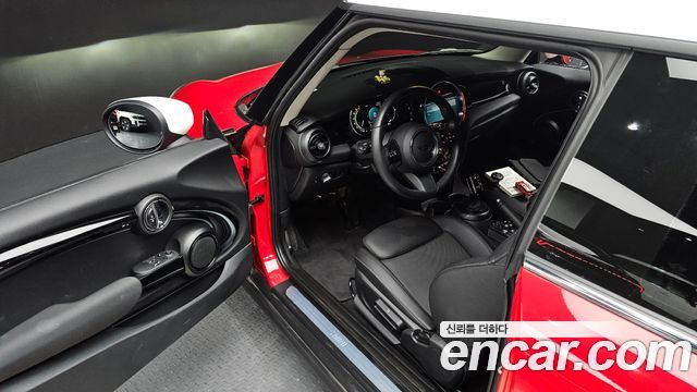 Mini Cooper 2024 — photo 10