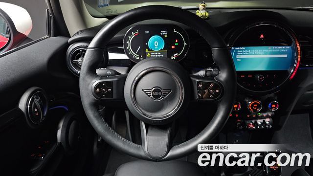 Mini Cooper 2024 — photo 12