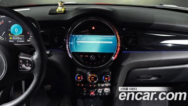 Mini Cooper 2024 — photo 14