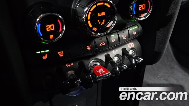 Mini Cooper 2024 — photo 19