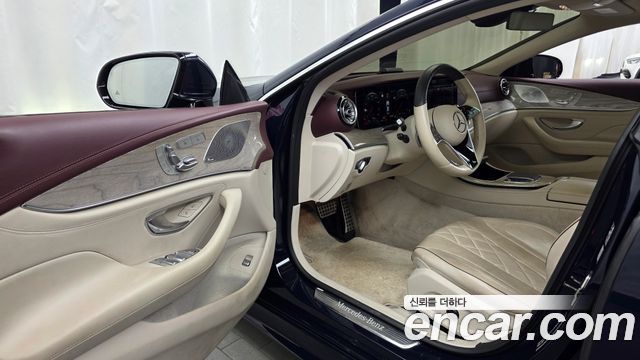 Mercedes-Benz CLS-Class 2022 — photo 13