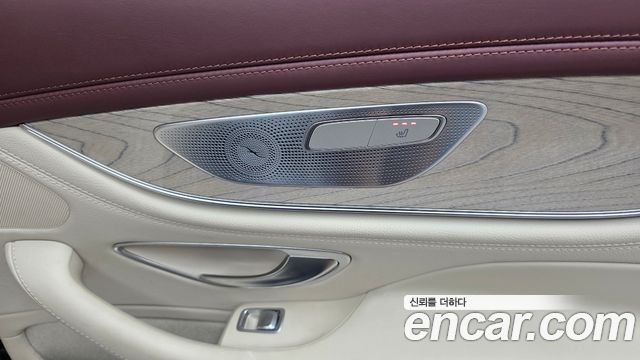 Mercedes-Benz CLS-Class 2022 — photo 24