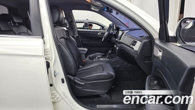 KG Mobility Rexton 2018 — photo 11