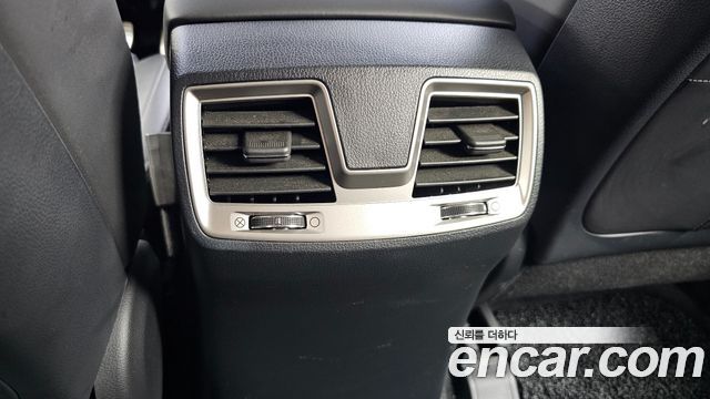 KG Mobility Rexton 2018 — photo 19