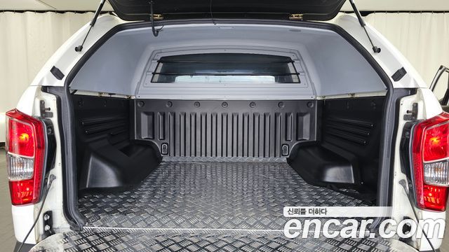 KG Mobility Rexton 2018 — photo 20