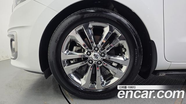 Kia Canival 2018 — photo 5