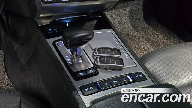 Genesis G80 2018 — photo 9