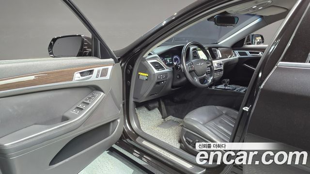 Genesis G80 2018 — photo 10