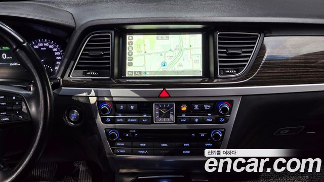 Genesis G80 2018 — photo 13