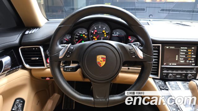 Porsche Panamera 2016 — photo 13