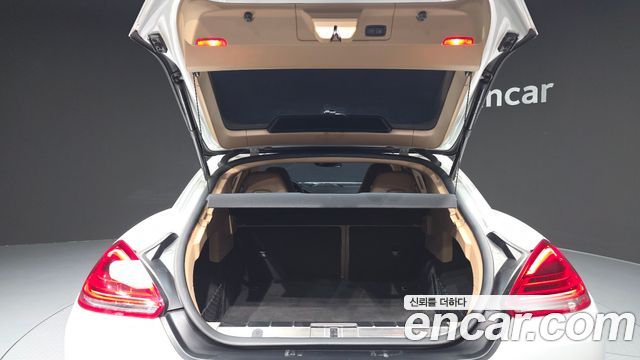 Porsche Panamera 2016 — photo 20