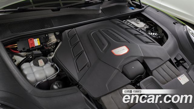 Porsche Cayenne 2022 — photo 6