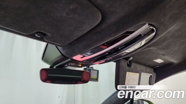 Porsche Cayenne 2022 — photo 24