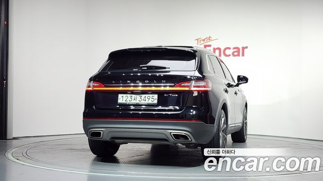 Lincoln Nautilus 2020 — photo 4