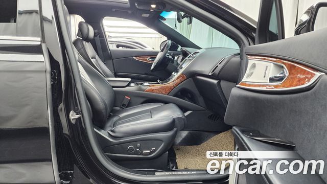 Lincoln Nautilus 2020 — photo 11
