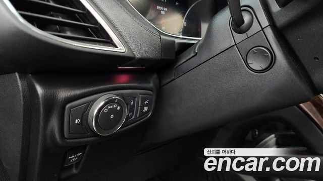 Lincoln Nautilus 2020 — photo 16
