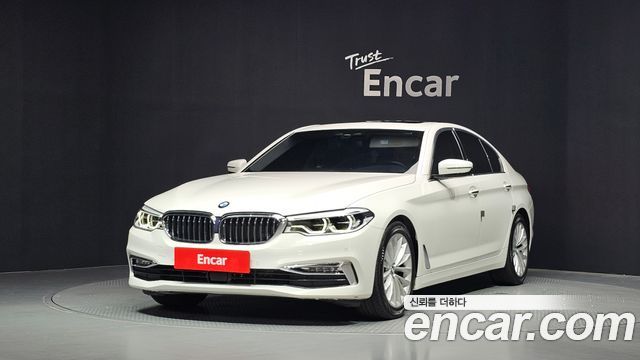BMW 5-Series 2018 — photo 1