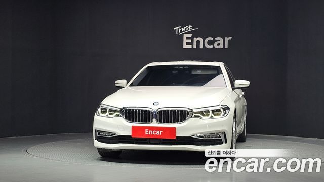 BMW 5-Series 2018 — photo 3