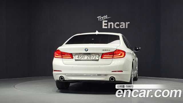 BMW 5-Series 2018 — photo 4