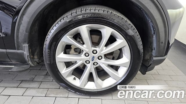 Ford Explorer 2021 — photo 7