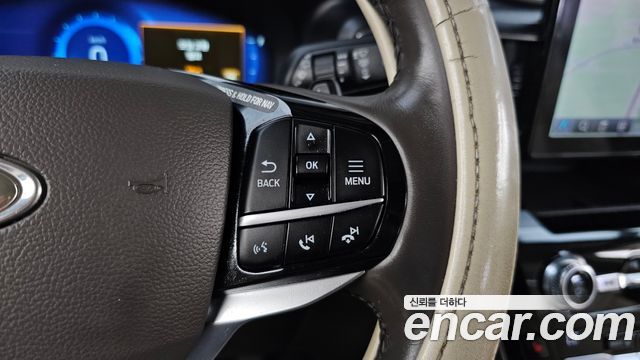 Ford Explorer 2021 — photo 16