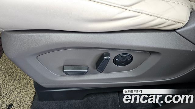 Ford Explorer 2021 — photo 32