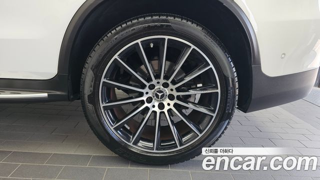 Mercedes-Benz GLC-Class 2017 — photo 5