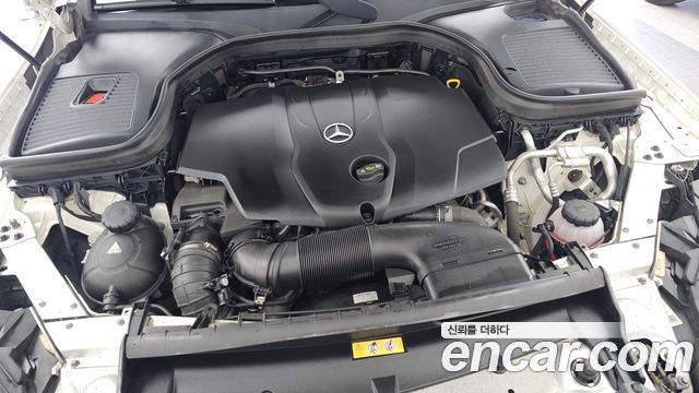 Mercedes-Benz GLC-Class 2017 — photo 6