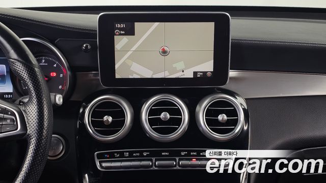 Mercedes-Benz GLC-Class 2017 — photo 14