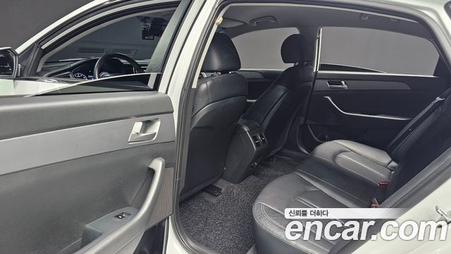 Hyundai Sonata 2019 — photo 18