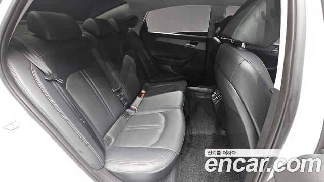 Hyundai Sonata 2019 — photo 19