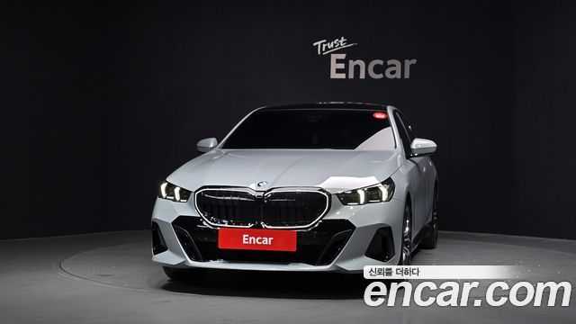 BMW 5-Series 2026 — photo 3