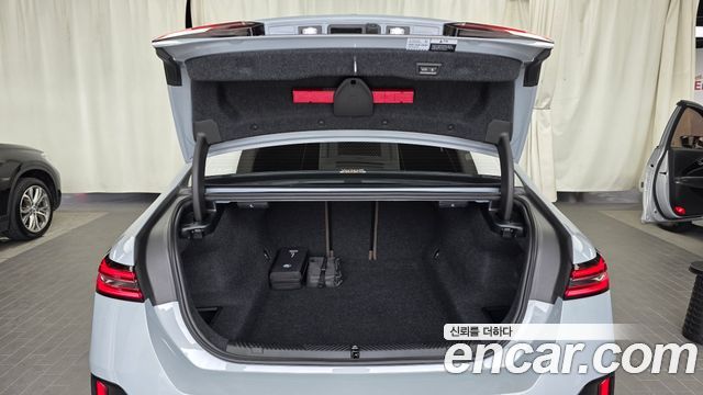 BMW 5-Series 2026 — photo 25