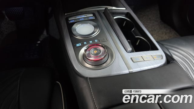 Genesis G80 2022 — photo 12