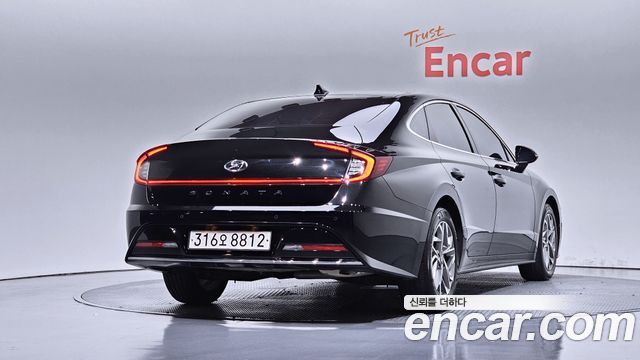 Hyundai Sonata 2022 — photo 2