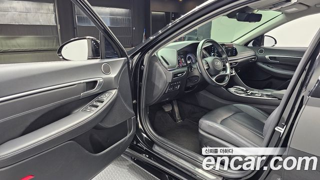 Hyundai Sonata 2022 — photo 13