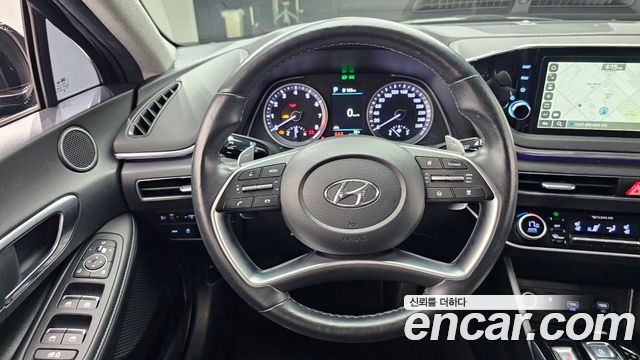 Hyundai Sonata 2022 — photo 19