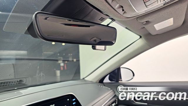 Hyundai Sonata 2022 — photo 25